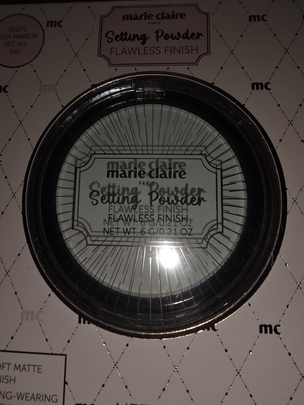 Setting Powder - Cream Soft Matte Finish - Picture 5 of 5